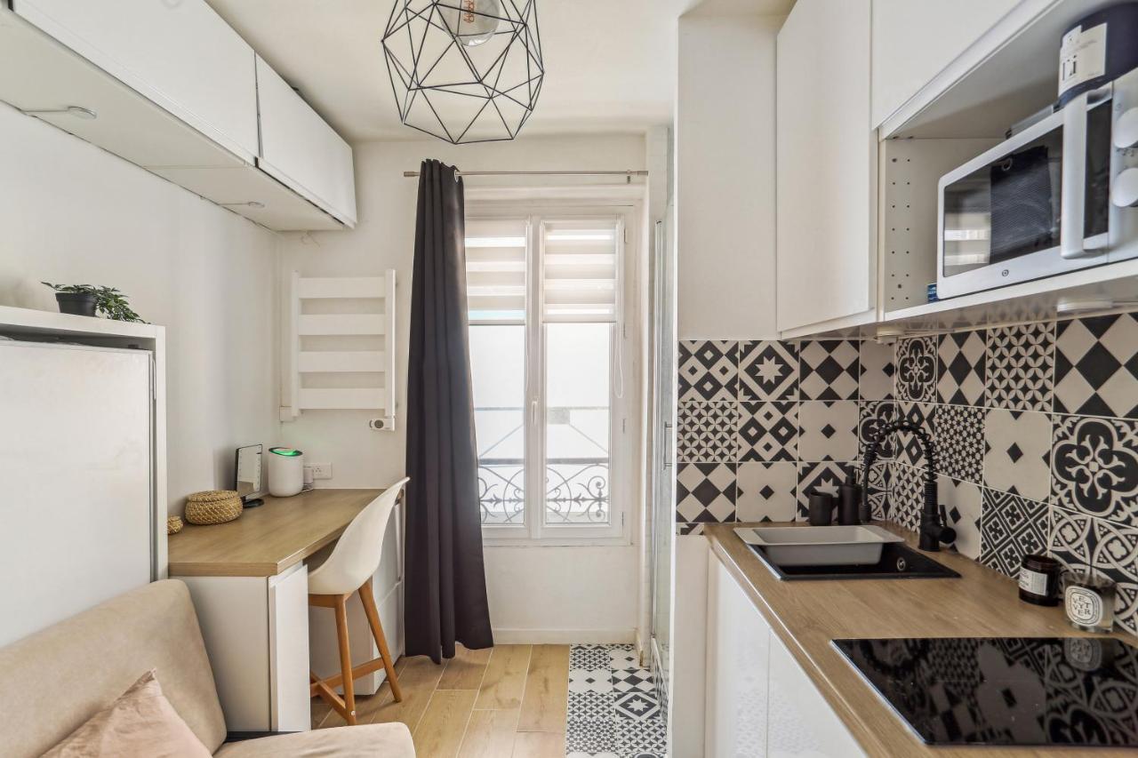 Small Comfortable Studio Near Eiffel Tower Paris Exteriör bild