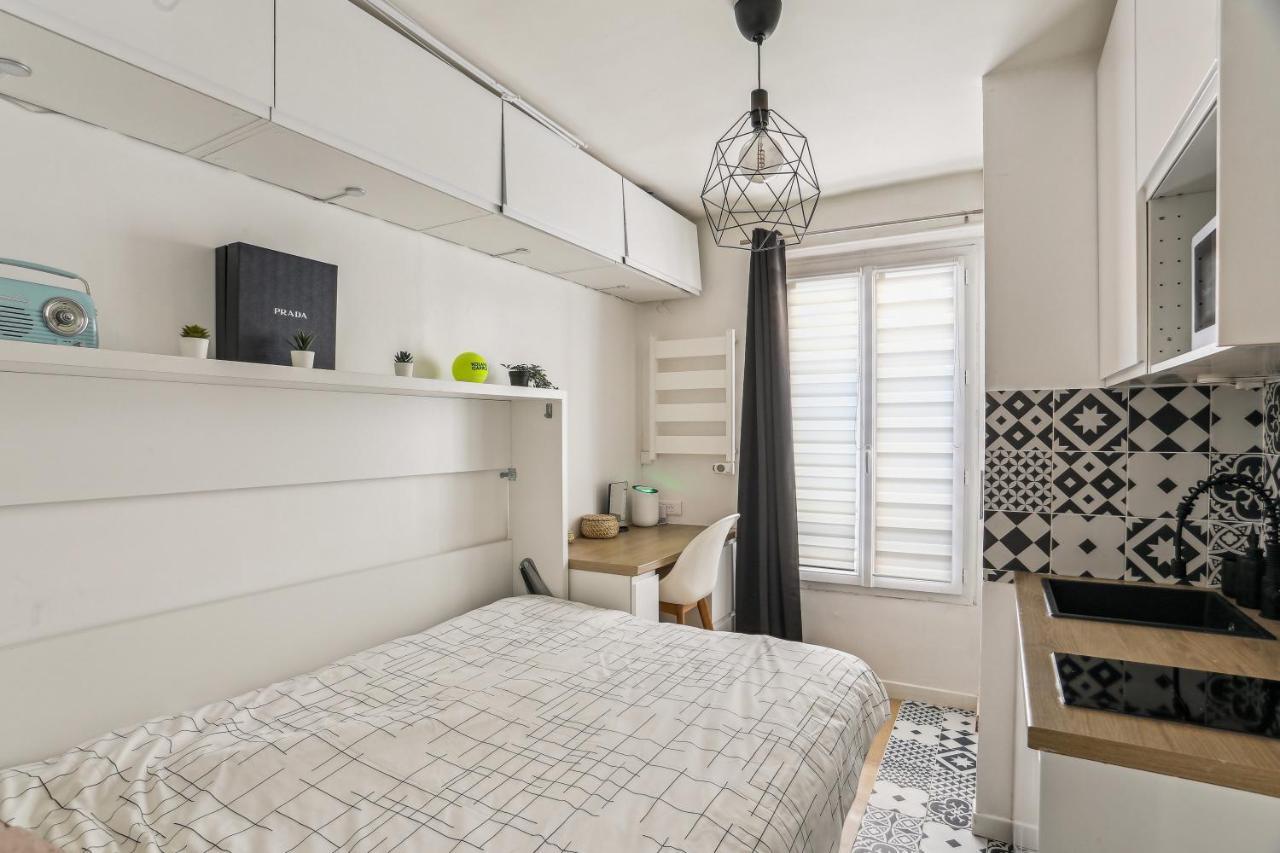 Small Comfortable Studio Near Eiffel Tower Paris Exteriör bild