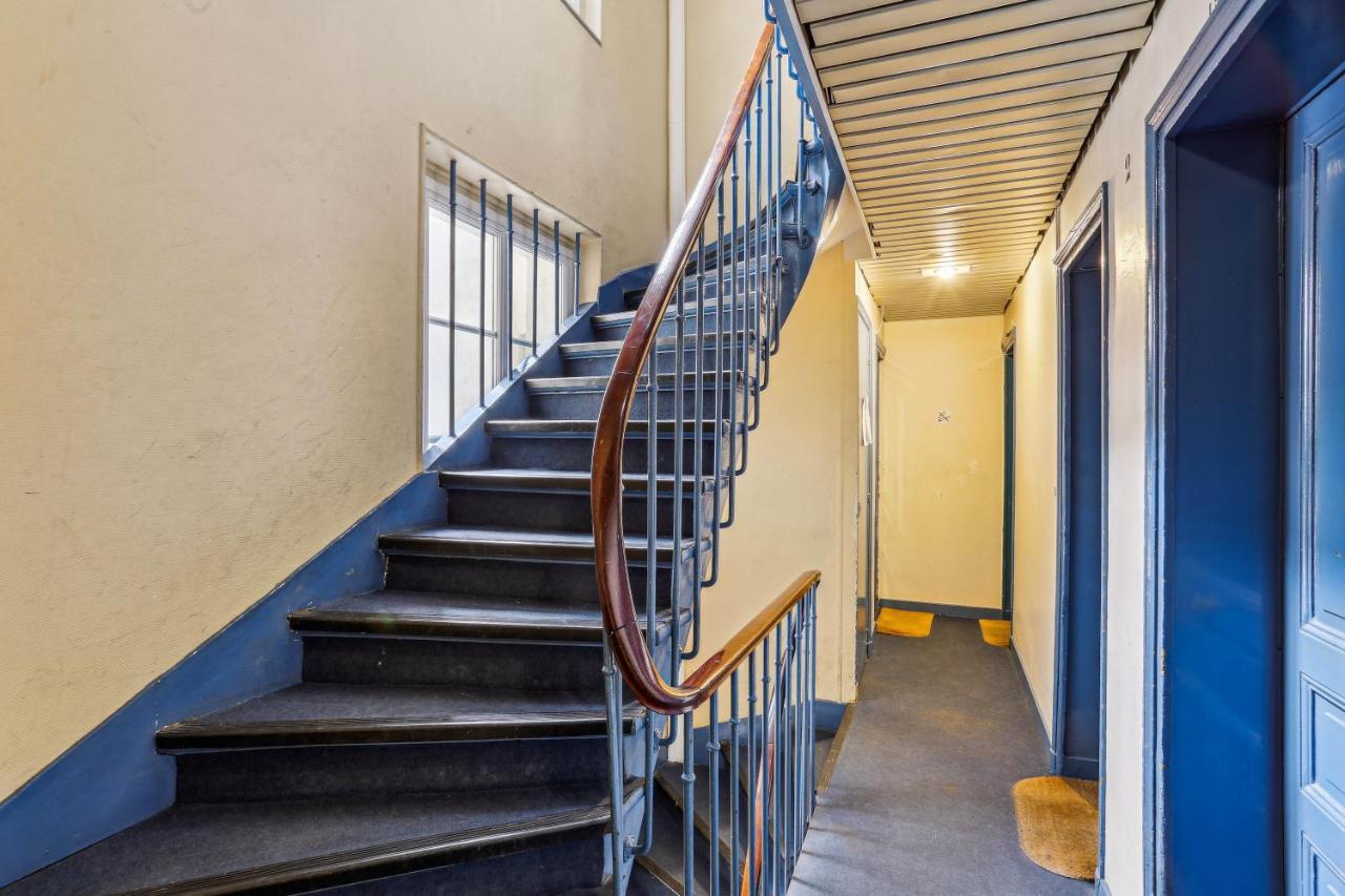 Small Comfortable Studio Near Eiffel Tower Paris Exteriör bild