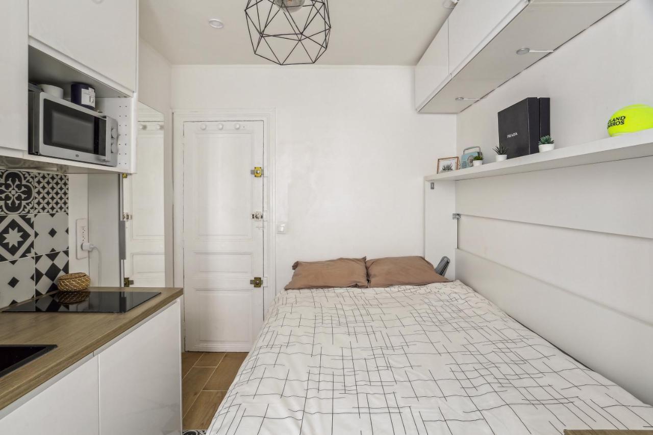 Small Comfortable Studio Near Eiffel Tower Paris Exteriör bild